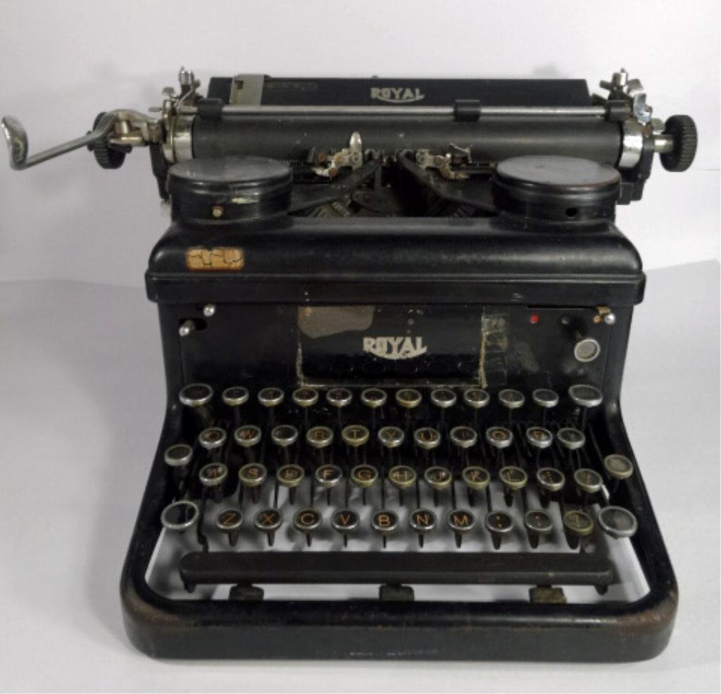 VINTAGE BLACK ROYAL TYPEWRITER, SKU7496.34: VINTAGE BLACK ROYAL TYPEWRITER, SKU7496.34
