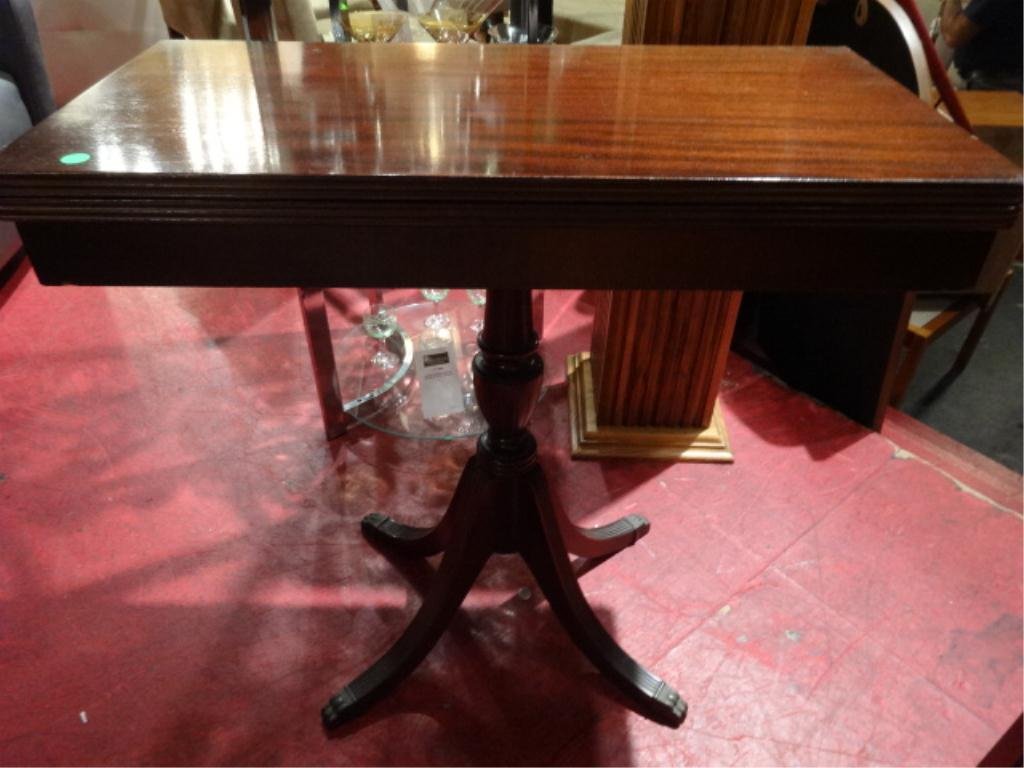 FEDERAL STYLE MAHOGANY GAME TABLE, HINGED TOP, REEDED: FEDERAL STYLE MAHOGANY GAME TABLE, HINGED TOP, REEDED LEGS, BRASS PAW FEET, STORAGE FOR CARDS AND GAME PIECES, APPROX 30"H X 37"W X 18"D WHEN CLOSED, SKU555.09