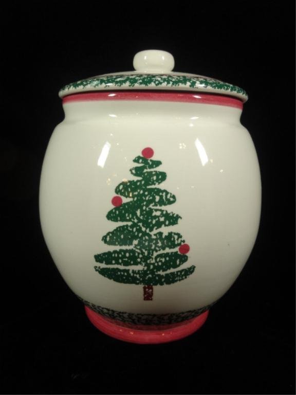 FURIO ITALIAN CHRISTMAS COOKIE JAR, WHITE WITH: FURIO ITALIAN CHRISTMAS COOKIE JAR, WHITE WITH CHRISTMAS TREE, 9.5"H, SKU539