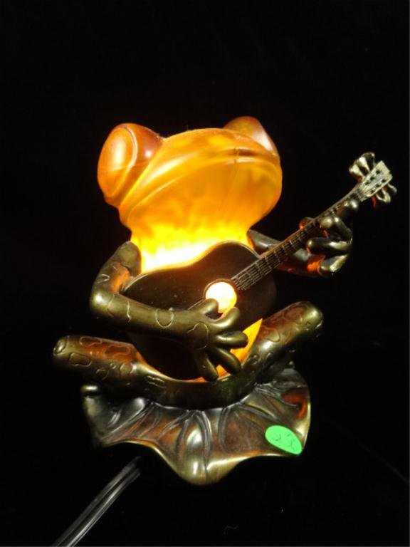 TIFFANY STYLE LEADED GLASS LAMP, FROG PLAYING GUITAR,: TIFFANY STYLE LEADED GLASS LAMP, FROG PLAYING GUITAR, APPROX 7", SKU575.78