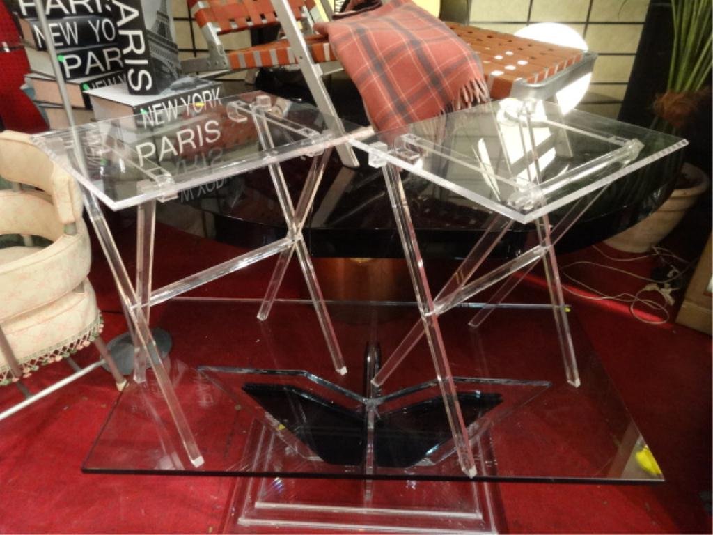 PAIR VINTAGE 1970's LUCITE TRAY TABLES, COLLAPSIBLE,: PAIR VINTAGE 1970's LUCITE TRAY TABLES, COLLAPSIBLE, WITH LUCITE STAND