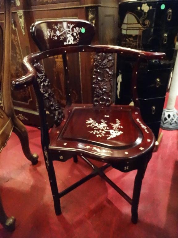 CHINESE MOTHER OF PEARL INLAY CORNER CHAIR: CHINESE MOTHER OF PEARL INLAY CORNER CHAIR