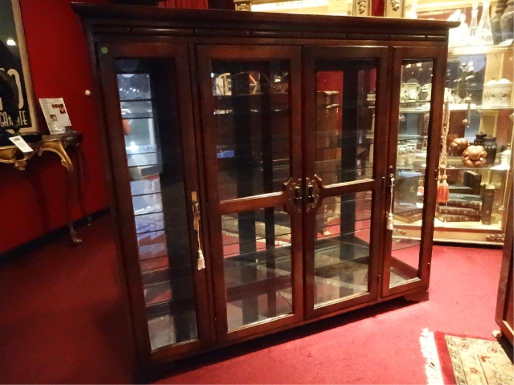 CUSTOM DESIGN LIGHTED DISPLAY CABINET, MIRRORED BACK,: CUSTOM DESIGN LIGHTED DISPLAY CABINET, MIRRORED BACK, GLASS SHELVES, BRASS PULLS, REPURPOSED FROM THOMASVILLE BREAKFRONT, APPROX 6'W