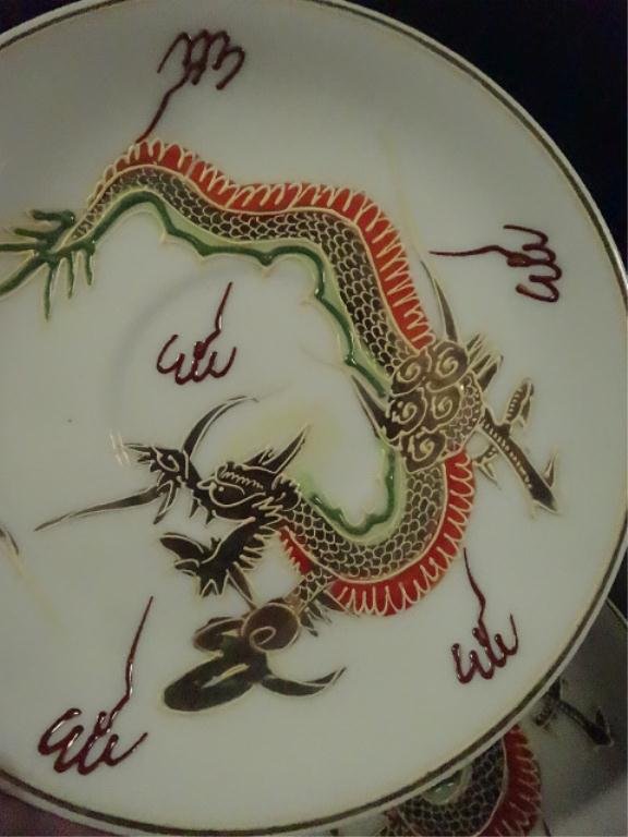 15 PC TEA SET, DRAGON DESIGN, WHITE, INCLUDES TEAPOT, 4: 15 PC TEA SET, DRAGON DESIGN, WHITE, INCLUDES TEAPOT, 4 CUPS, 4 SAUCERS & 4 PLATES, CREAMER & SUGAR WITH LID, MARKED, TEAPOT APPROX 7"H