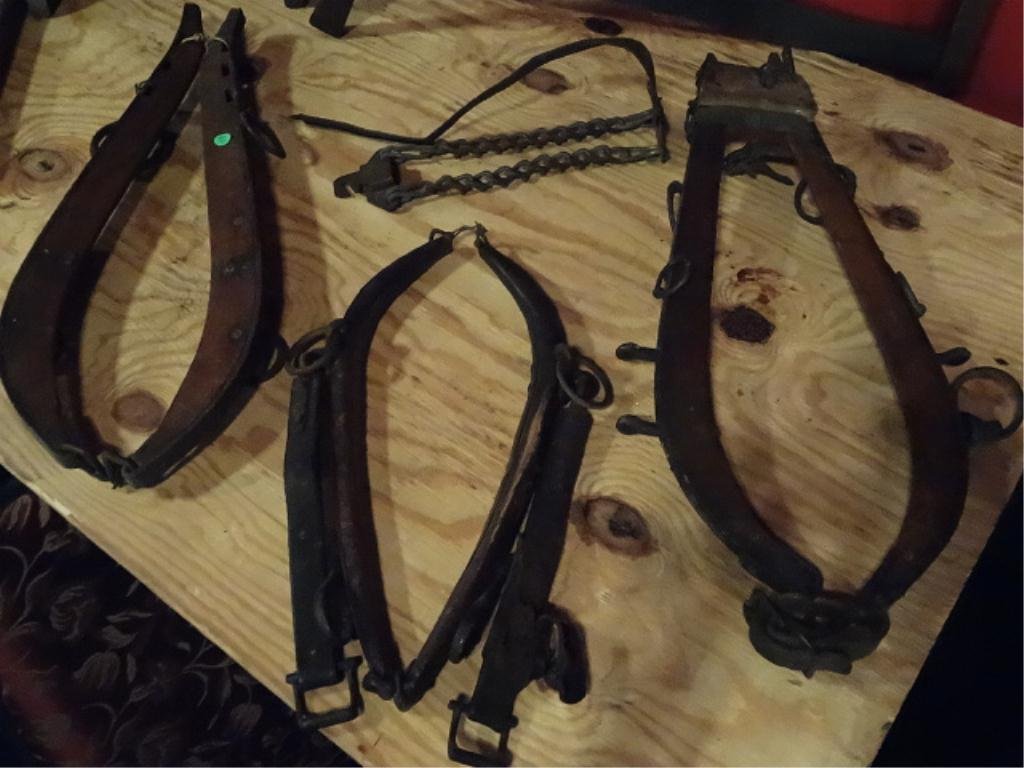 4 PC LOT ANTIQUE PRIMITIVE HORSE COLLARS: 4 PC LOT ANTIQUE PRIMITIVE HORSE COLLARS