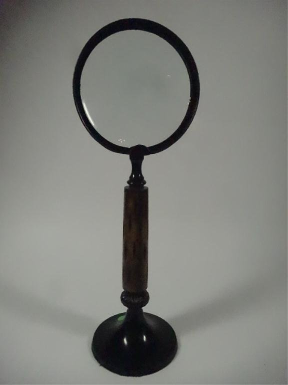 MAGNIFYING GLASS ON STAND, APPROX 11.5"H: MAGNIFYING GLASS ON STAND, APPROX 11.5"H
