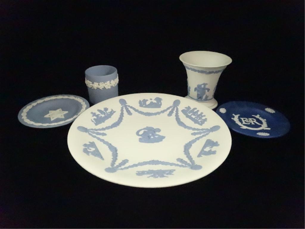 5 PC WEDGWOOD JASPERWARE, PLATE APPROX 8 7/8" DIAMETER,: 5 PC WEDGWOOD JASPERWARE, PLATE APPROX 8 7/8" DIAMETER, SKU701.04