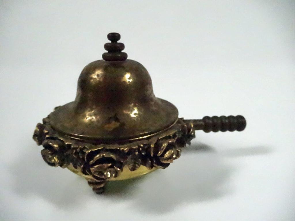 PILL BOX, WITH MINIATURE TWEEZERS, APPROX 2" X 3": PILL BOX, WITH MINIATURE TWEEZERS, APPROX 2" X 3"