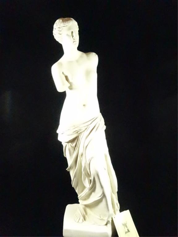 SCULPTURAL MAIDEN, AFTER THE VENUS DE MILO, RESIN,: SCULPTURAL MAIDEN, AFTER THE VENUS DE MILO, RESIN, APPROX 24.5"H, SKU539