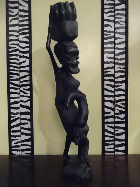 LARGE AFRICAN EBONY WOOD STATUE, WOMAN WITH CHILD AND: LARGE AFRICAN EBONY WOOD STATUE, WOMAN WITH CHILD AND BASKET, EXCELLENT CONDITION, 31"H, SKU744.47