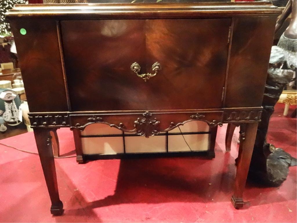 MAHOGANY BAR CABINET, SINGLE DOOR WITH BRASS PULL,: MAHOGANY BAR CABINET, SINGLE DOOR WITH BRASS PULL, APPROX 3.5'W, SKU746.9