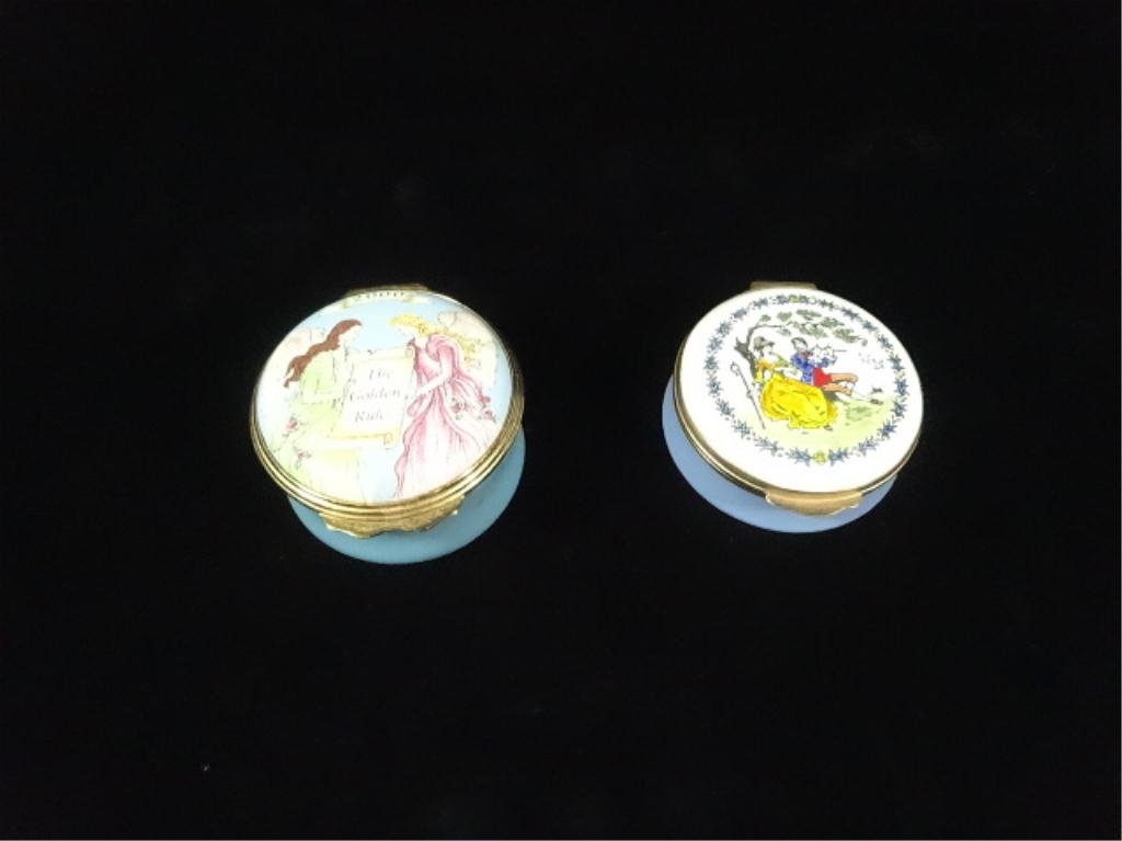 2 PORCELAIN PILLBOXES, CRUMMELS AND CO AND MARY KAY,: 2 PORCELAIN PILLBOXES, CRUMMELS AND CO AND MARY KAY, MADE IN ENGLAND, 1.75"W