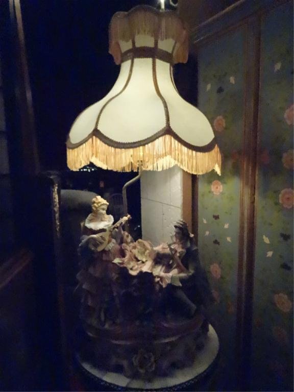 LARGE ITALIAN CAPODIMONTE PORCELAIN LAMP, MAN AT PIANO,: LARGE ITALIAN CAPODIMONTE PORCELAIN LAMP, MAN AT PIANO, WOMAN WITH LUTE, WITH CERTIFICATE OF AUTHENTICITY, FRINGED SHADE, EXCELLENT CONDITION WITH NO DISCERNABLE CHIPS OR CRACKS, APPROX 40"H, SKU790.1