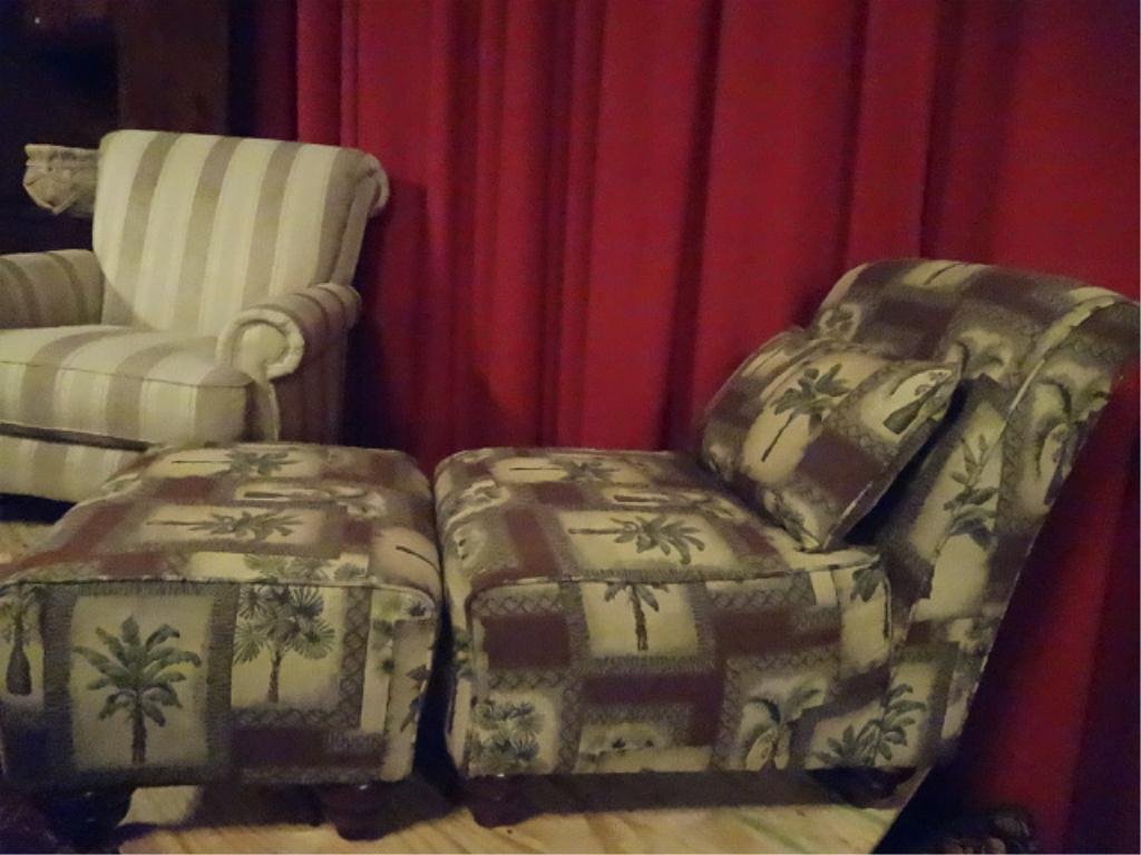 TOMMY BAHAMA STYLE SLIPPER CHAIR AND OTTOMAN, PALM: TOMMY BAHAMA STYLE SLIPPER CHAIR AND OTTOMAN, PALM PRINT UPHOLSTERY, SKU861.02