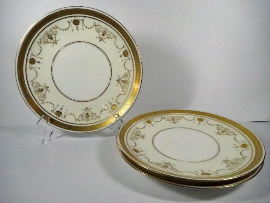 3 MINTON CHINA PLATES, IVORY, GOLD AND WHITE, VERY GOOD: 3 MINTON CHINA PLATES, IVORY, GOLD AND WHITE, VERY GOOD CONDITION WITH NO CHIPS, MARKED MINTONS ENGLAND, 9 5/8"
