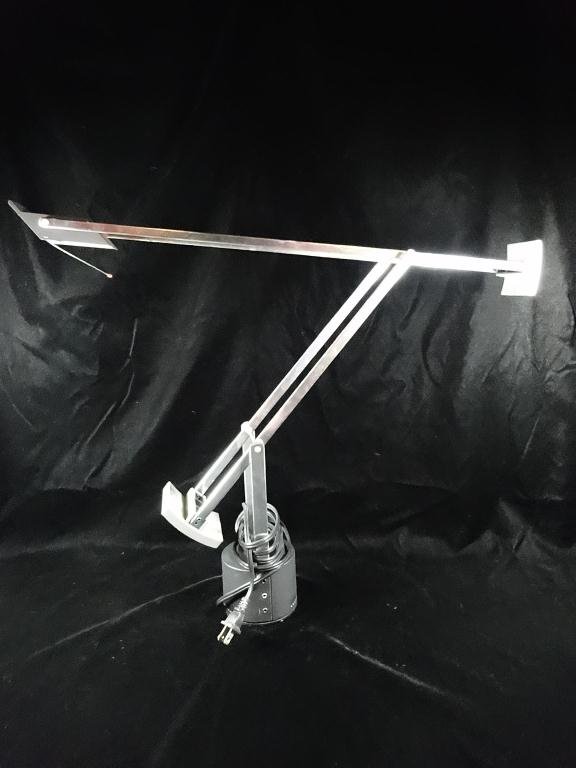 ARTEMIDE TIZIO 35 HALOGEN DESK LAMP, MODELLO DESIGN, BY: ARTEMIDE TIZIO 35 HALOGEN DESK LAMP, MODELLO DESIGN, BY R. SAPPER, SKU983.05