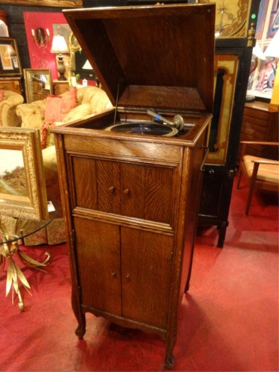 COLUMBIA GRAFONOLA PHONOGRAPH, CIRCA EARLY 1900;S, OAK: COLUMBIA GRAFONOLA PHONOGRAPH, CIRCA EARLY 1900;S, OAK CASE, UNRESTORED