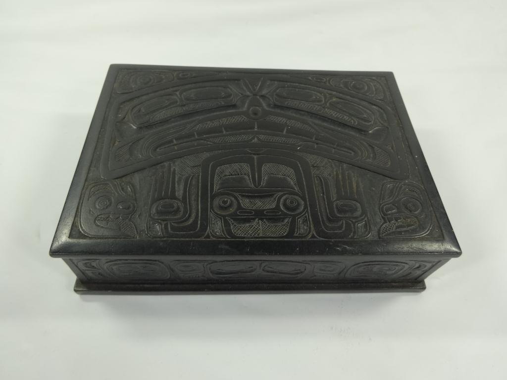 BOMA CANADA BOX, APPROX 1 5/8" X 6 1/2" X 4 3/4": BOMA CANADA BOX, APPROX 1 5/8" X 6 1/2" X 4 3/4"