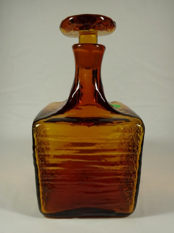 BLENKO GLASS BARKWOOD PATTERN DECANTER, WITH STOPPER,: BLENKO GLASS BARKWOOD PATTERN DECANTER, WITH STOPPER, 9"H, SKU026.56