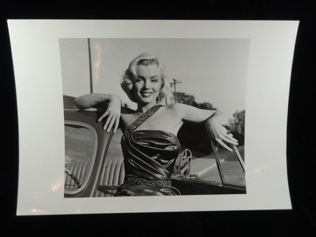 FRANK WORTH ESTATE "MARILYN MONROE LOS ANGELES 1953": FRANK WORTH ESTATE "MARILYN MONROE LOS ANGELES 1953" LITHOGRAPH, FROM FRANK WORTH'S PHOTO TAKEN ON THE SET OF "HOW TO MARRY A MILLIONAIRE", WITH EMBOSSED FRANK WORTH ESTATE LIMITED EDITION SEAL, APPRO