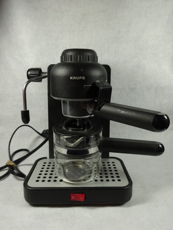 KRUPS ESPRESSO MAKER, AS SHOWN, NO MANUAL: KRUPS ESPRESSO MAKER, AS SHOWN, NO MANUAL
