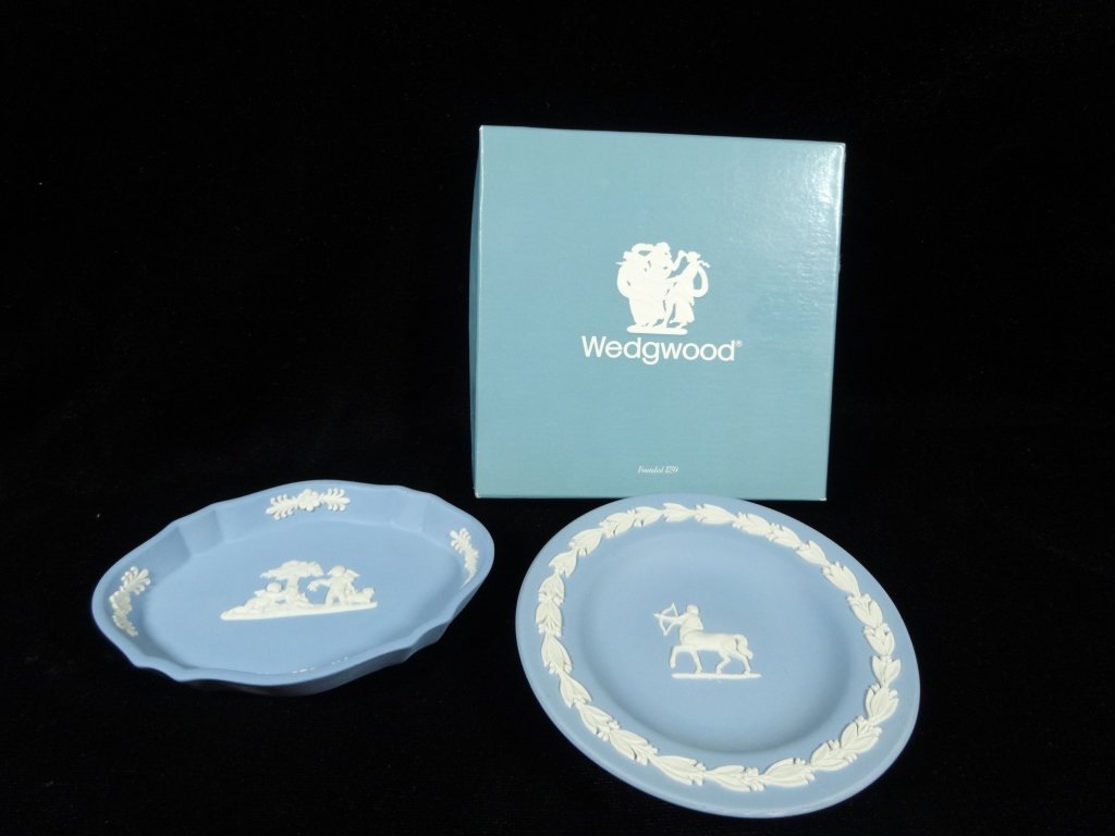 2 PC WEDGWOOD BLUE JASPERWARE SMALL DISHES, INCLUDES (1 of 7)