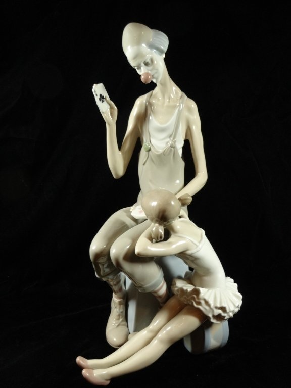 RETIRED LLADRO PORCELAIN FIGURINE "MAGIC LLADRO", (1 of 6)