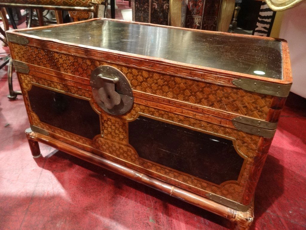 CHINESE BAMBOO AND WICKER CHEST, GOLD AND BLACK PAINTED (1 of 5)