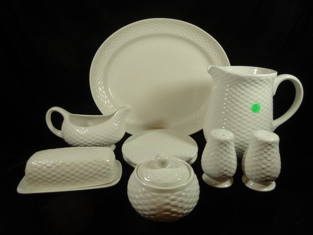 9 PC BASKET WREATH SERVEWARE, INCLUDES PLATTER, 2: 9 PC BASKET WREATH SERVEWARE, INCLUDES PLATTER, 2 TRIVETS, PITCHER, CREAMER, SUGAR, SALT & PEPPER, AND BUTTER DISH WITH LID