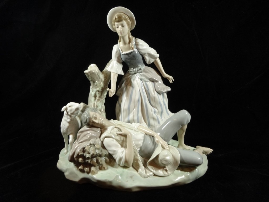RETIRED LLADRO PORCELAIN FIGURINE "REST IN COUNTRY (1 of 8)