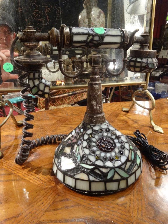 TELEPHONE STYLE STAINED GLASS LAMP, GOOD CONDITION, (1 of 3)