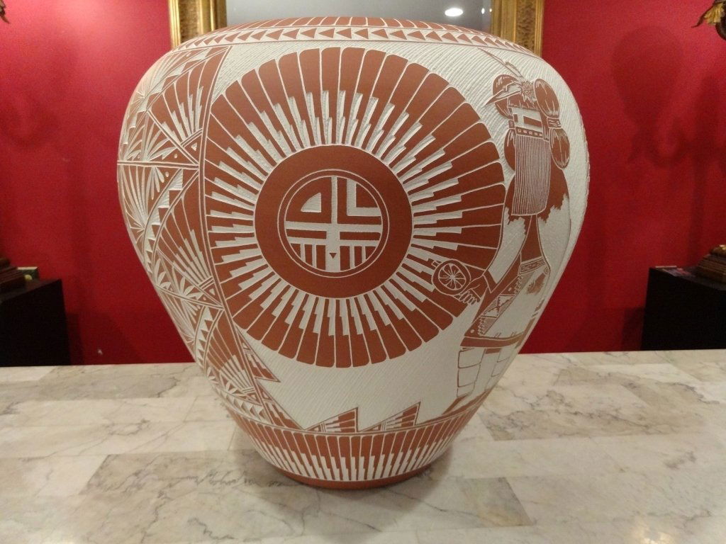 MICHAEL AND ROBIN ROMERO ACOMA NATIVE AMERICAN POTTERY (1 of 9)