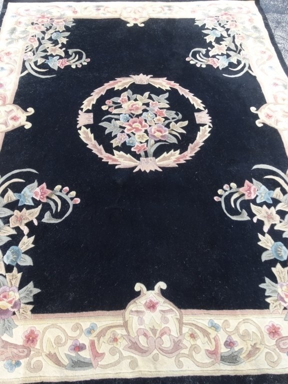 100% WOOL PILE HAND TUFTED RUG, BLACK FIELD WITH FLORAL (1 of 5)