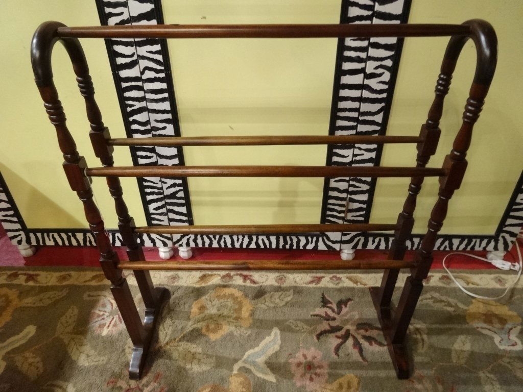 CARVED WOOD BLANKET/QUILT RACK, MAHOGANY FINISH, APPROX (1 of 4)
