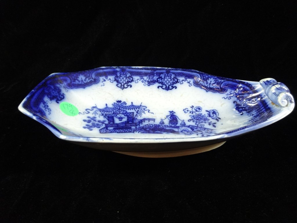 FLOW BLUE SHELL DISH, APPROX 2.25"H X 9"L (1 of 6)