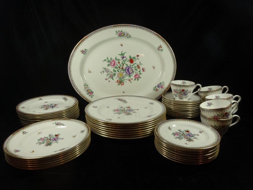 50 PC SPODE CHINA SERVICE, LOWESTOFT FLOWERS PATTERN, (1 of 10)