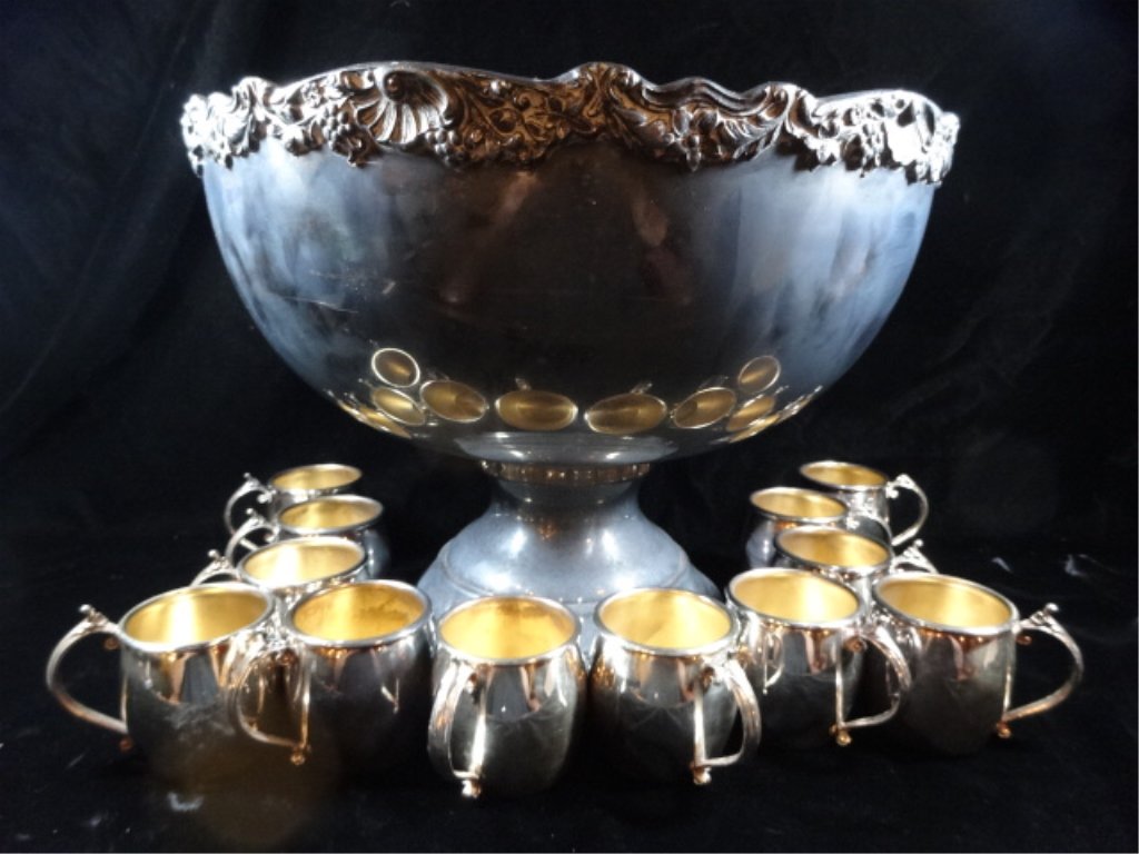 SILVERPLATE PUNCHBOWL WITH 12 CUPS, PUNCHBOWL APPROX (1 of 6)