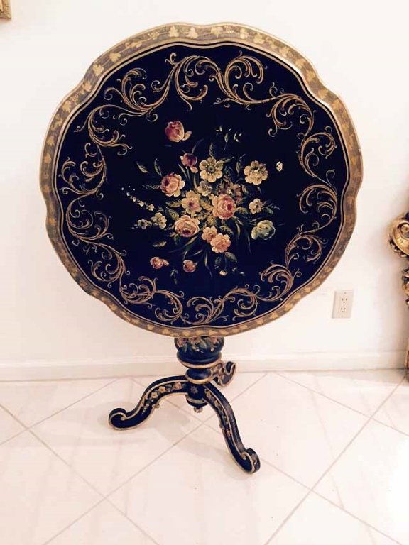 PAINTED AND GILT WOOD TILT TOP TABLE, BLACK WITH GOLD (1 of 4)
