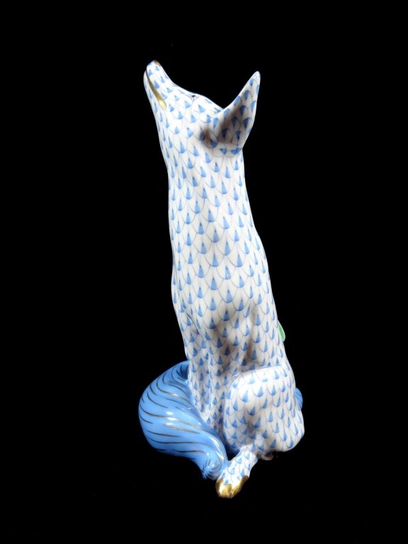HEREND PORCELAIN FOX, BLUE FISHNET, APPROX 6 5/8"H (1 of 7)