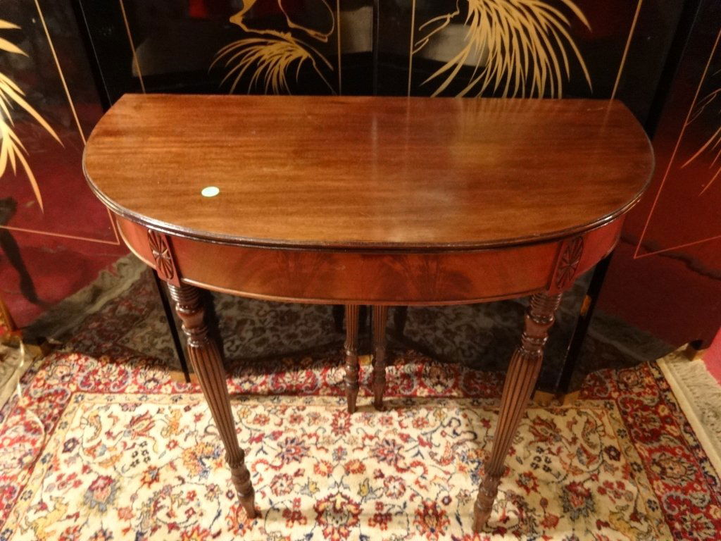 OVAL DROP LEAF TABLE, MAHOGANY FINISH, WHEN OPEN (1 of 5)