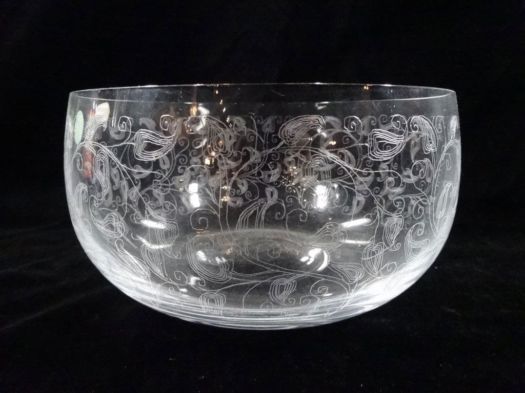 BOHEMIA GLASS ETCHED CRYSTAL BOWL, MADE IN CZECH (1 of 4)