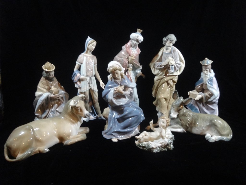 9 PC LLADRO PORCELAIN NATIVITY, WITH BABY JESUS, MARY, (1 of 10)