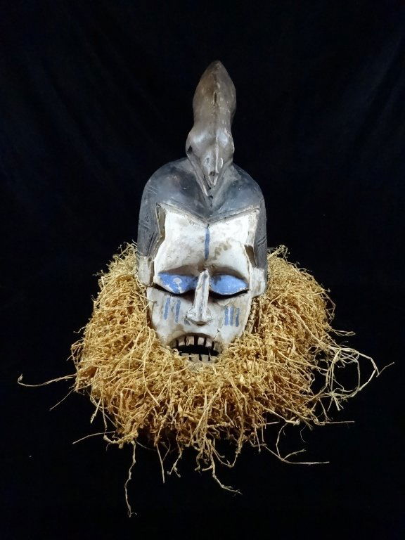AFRICAN MASK, BAGANIMBA NEW GUINEA, BLUE & WHITE FACE, (1 of 10)