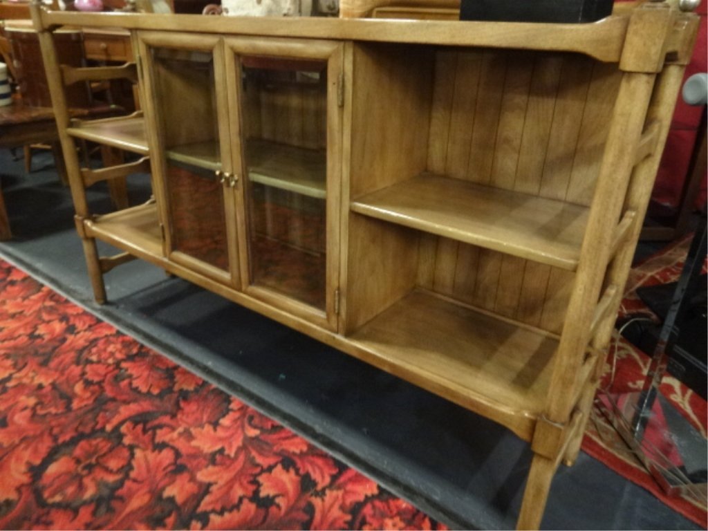 MID CENTURY MASTERCRAFT CABINET, 2 GLASS DOORS FLANKED (1 of 6)