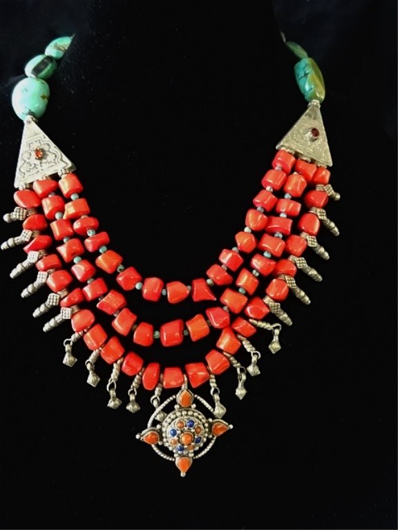 3 STRAND CORAL & TURQUOISE NECKLACE WITH PENDANT SET (1 of 7)