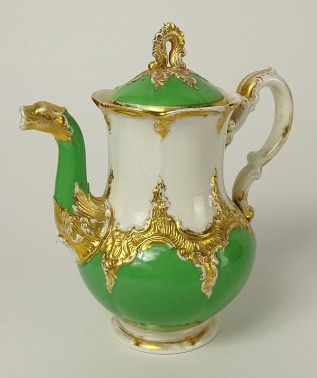 19/20TH CENTURY MEISSEN COFFEE POT. UNDERGLAZE MARK TO (1 of 5)
