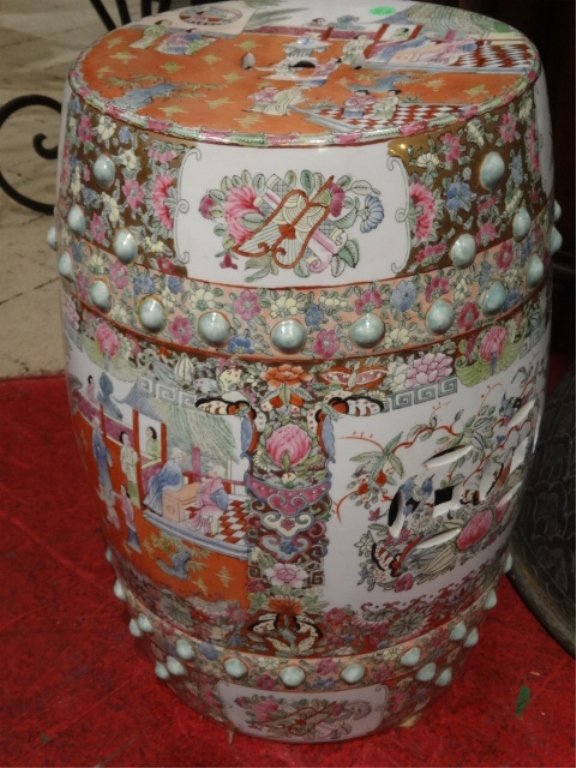 CHINESE PORCELAIN GARDEN STOOL, PAINTED FIGURAL SCENES,: CHINESE PORCELAIN GARDEN STOOL, PAINTED FIGURAL SCENES, APPROX 22"H, SKU348.22