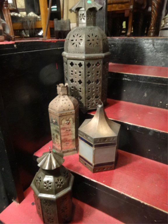 4 PC MOROCCAN STYLE METAL HANGING LANTERNS, VARIOUS (1 of 5)