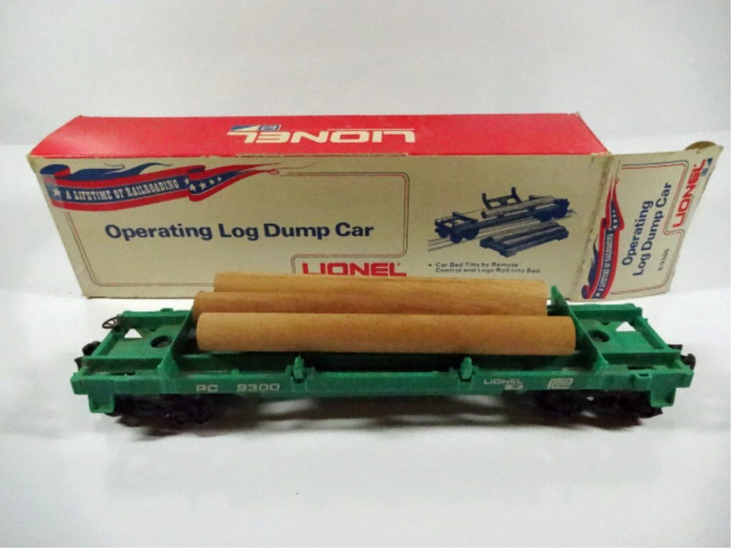 LIONEL TRAIN CAR 9300 - OPERATING LOG DUMP CAR, SKU396 (1 of 5)