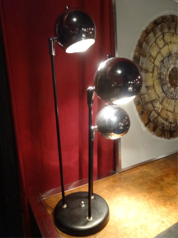 MODERN CHROME 3 LIGHT TABLE LAMP, APPROX 15"H, (1 of 6)